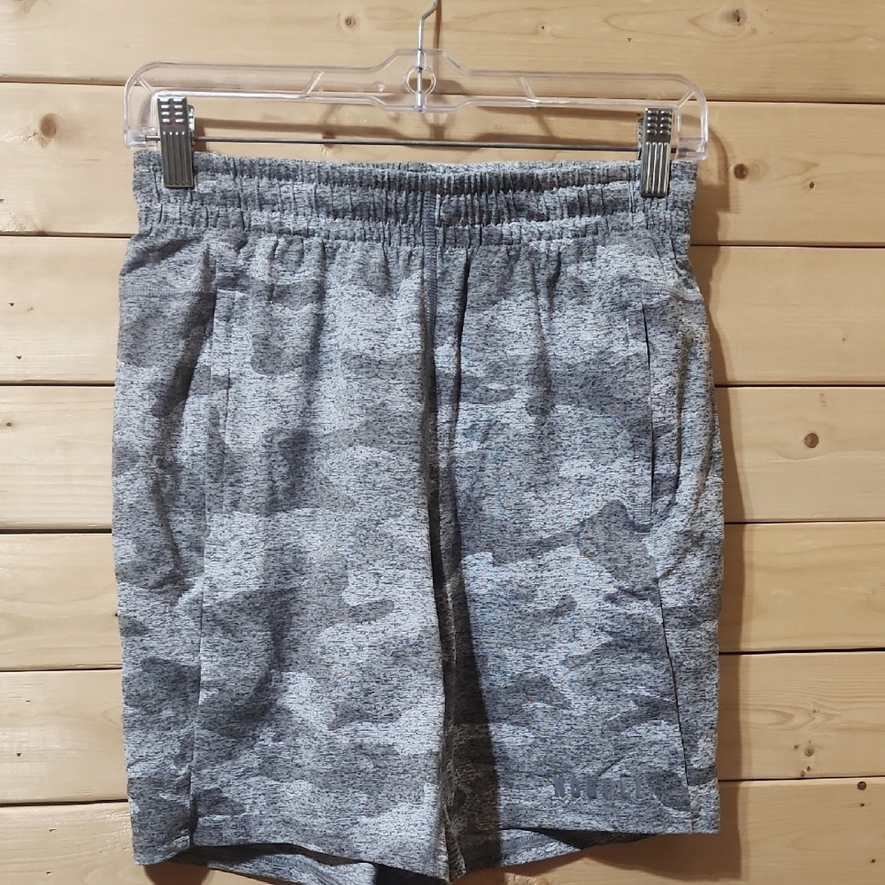 NO BULL Camo Shorts Mens Size Small